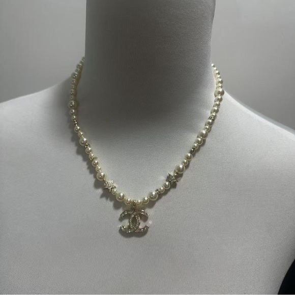 CHANEL Pearl Necklace with Gold and Silver Details - Picture 1 of 5